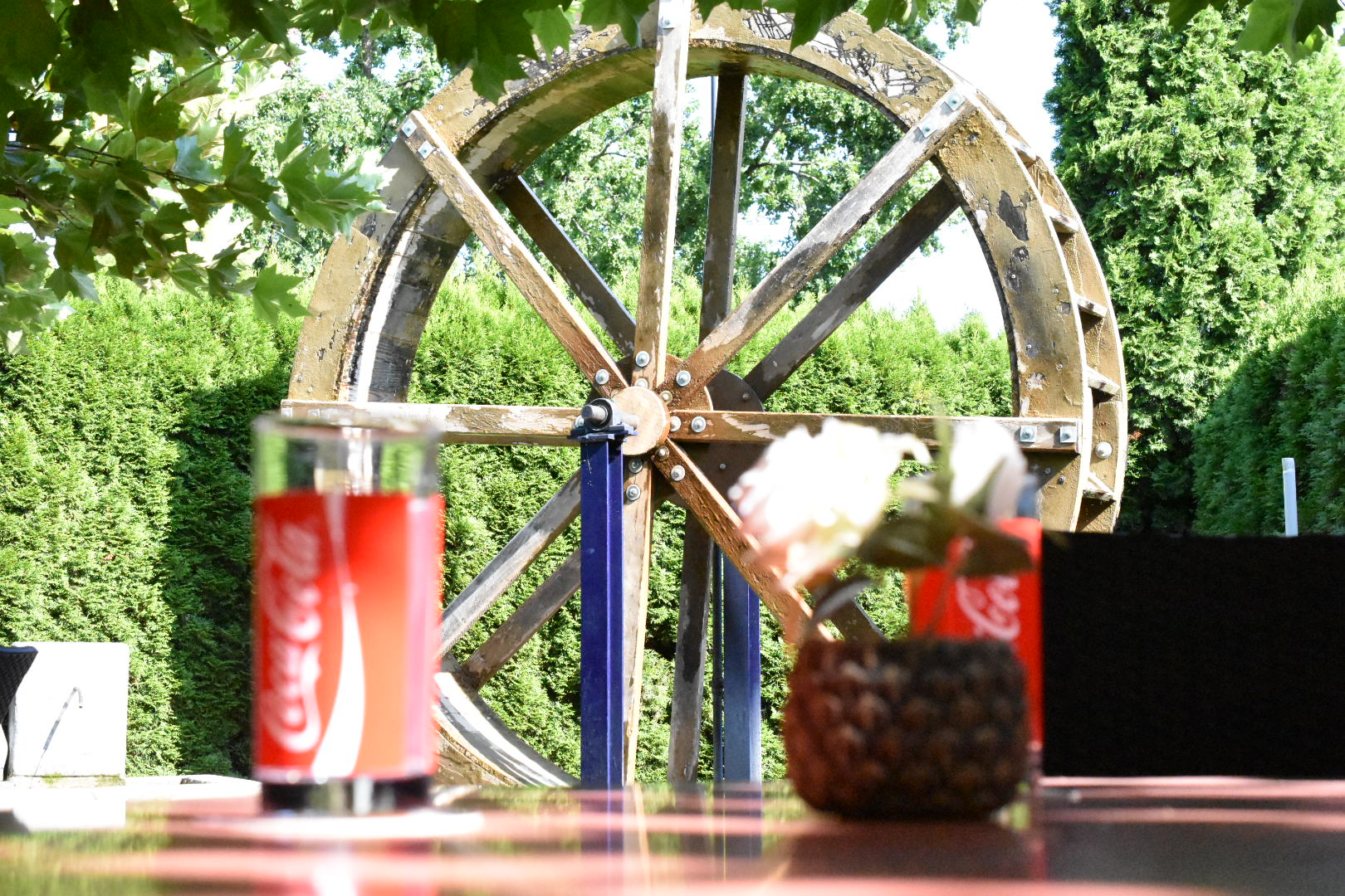 Wasserrad im Garten